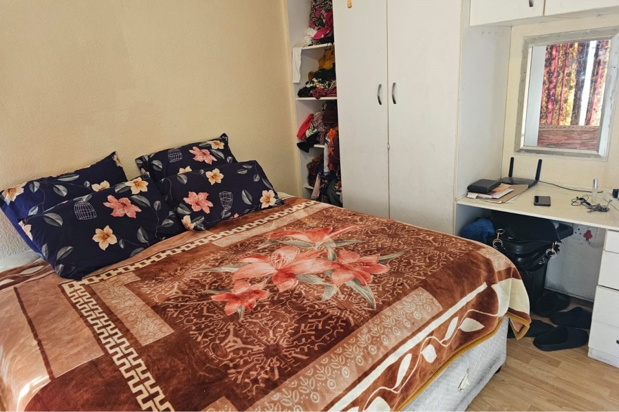 2 Bedroom Property for Sale in Fairfield Estate Western Cape